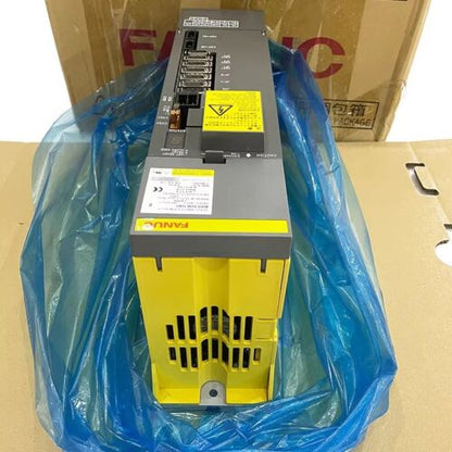 1PC Neu im Karton FANUC A06B-6096-H302 Servoantrieb A06B6096H302 Beschleunigtes Schiff