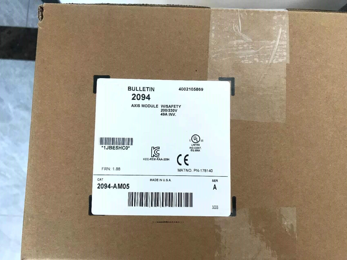 1PC Allen Bradley 2094-BM01-S Kinetix 6000 Achsenmodul 400 / 480 VAC 3,9 KW / 9 AMP Wechselrichter Neues In-Box-Schnellschiff mit einem Jahr Garantie Fedex / DHL / USV