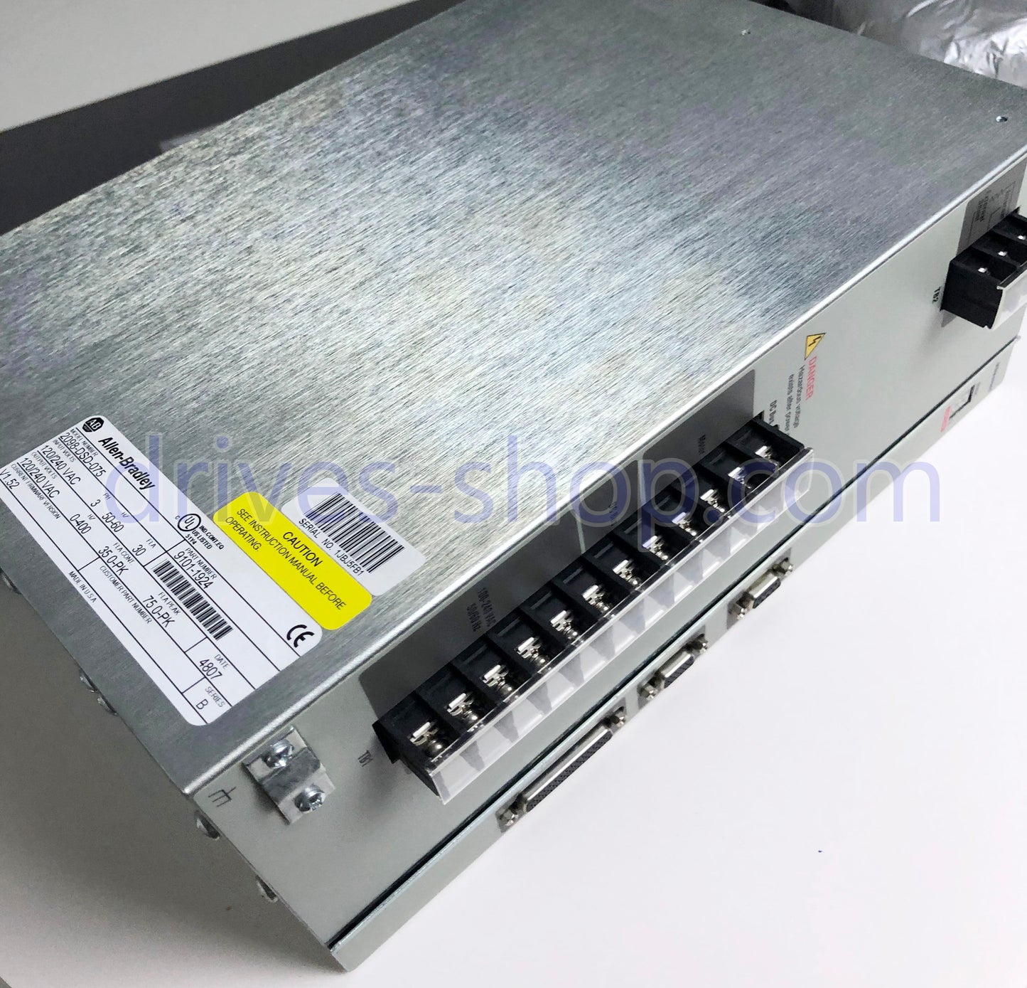 1PC Allen Bradley 2098-DSD-010 Servoverstärker Ultra 3000 DIGITAL 1KW 5/15 AMPERE 100/240 VAC 12/24 VDC Versorgung 50/60 HZ Neues In-Box-Schnellschiff mit einem Jahr Garantie Fedex/DHL/UPS