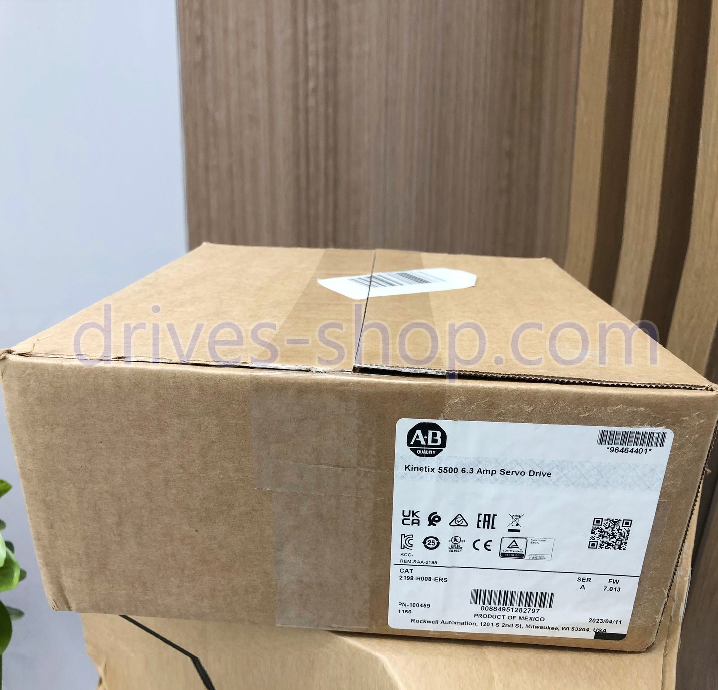 1PC Allen Bradley 2098-DSD-010 Servoverstärker Ultra 3000 DIGITAL 1KW 5/15 AMPERE 100/240 VAC 12/24 VDC Versorgung 50/60 HZ Neues In-Box-Schnellschiff mit einem Jahr Garantie Fedex/DHL/UPS