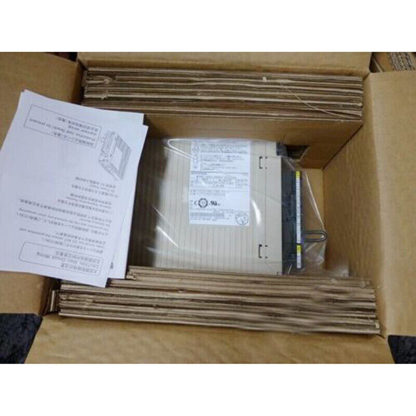 1PC Mitsubishi MR-J2S-100A Servoantrieb 1KW 5AMP 200-230V 50/60HZ 6AMP 170V 360HZ MRJ2S100A Servoantrieb Neuer In-Box-Schnellvertrieb mit einem Jahr Garantie