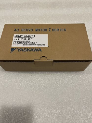 1PC New Yaskawa SGMAH-A5A1F41 Servo Motor SGMAHA5A1F41 Fast Ship