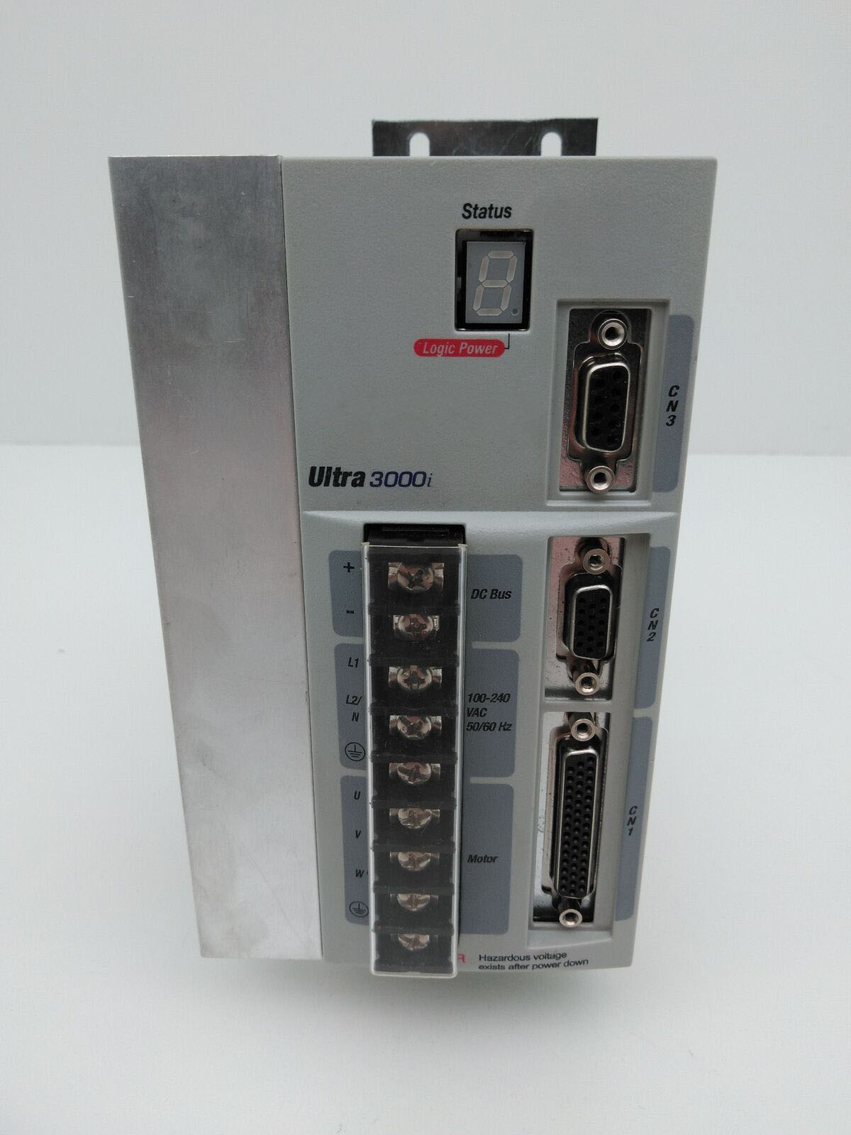 1PC Allen Bradley 2098-DSD-010 Servoverstärker Ultra 3000 DIGITAL 1KW 5/15 AMPERE 100/240 VAC 12/24 VDC Versorgung 50/60 HZ Neues In-Box-Schnellschiff mit einem Jahr Garantie Fedex/DHL/UPS