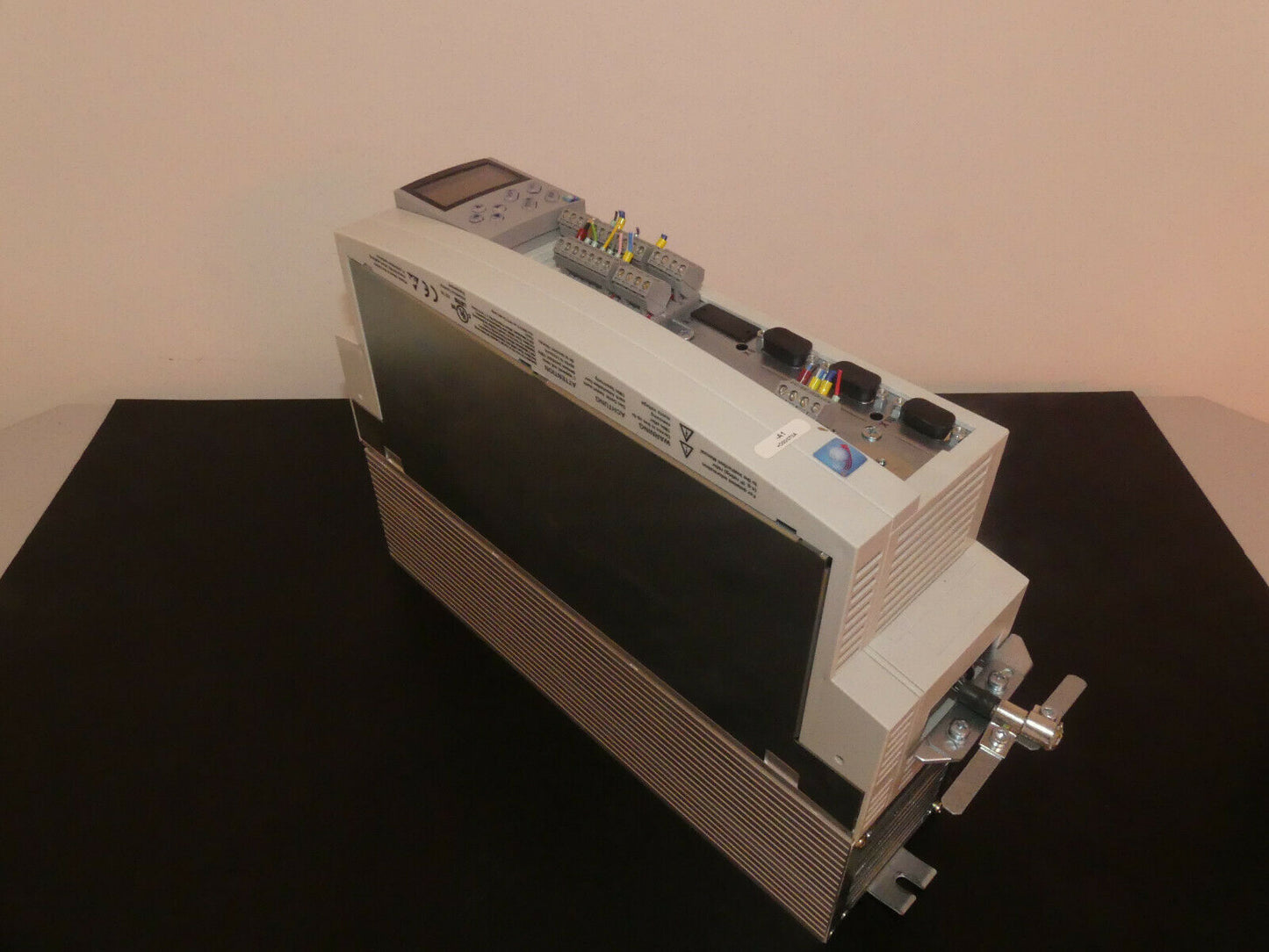 New LENZE EVF9323-EVV004 Inverter