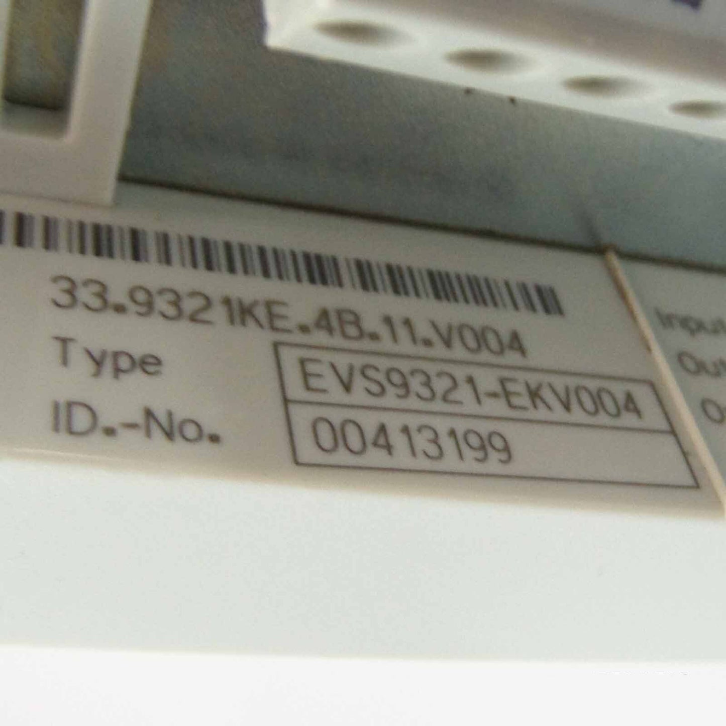 New LENZE EVS9321-EKV004 Inverter