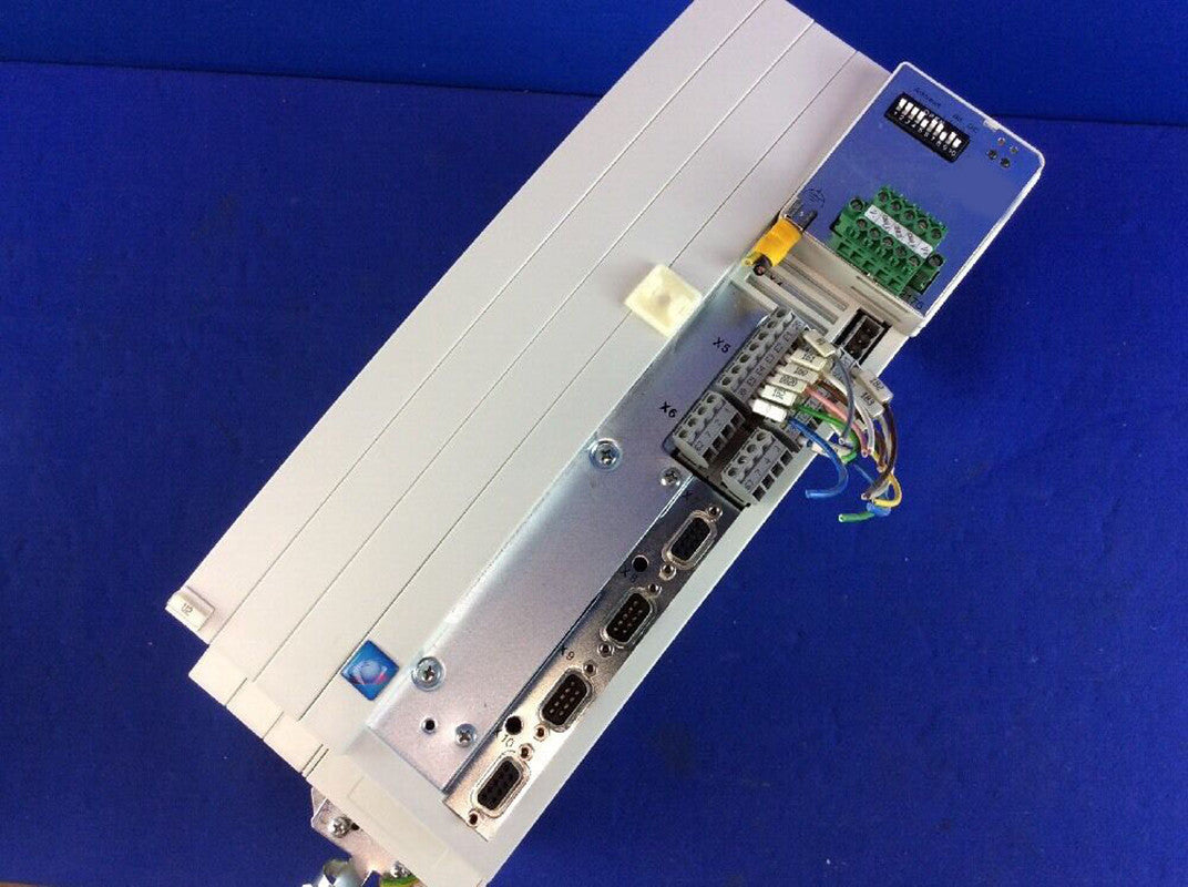 1PC LENZE EVS9323-EK Servoregler 9300 SERIE 400/480 VAC 1,5 KW (2 PS) EINGEBAUTE Einheit EVS9323EK Servo CAM PROFILER Neuer Schnellversand mit einjähriger Garantie Fedex/DHL/UPS